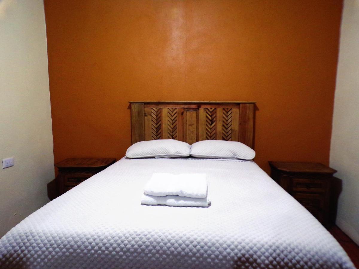 Posada "Inkali" ヒリトゥラ エクステリア 写真